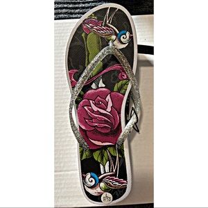 Flip flops with design